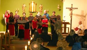 Gefragt sind Kinderchor und Musikbühne des Musikvereins zu den verschiedensten Anlässen. Im Dezember gestaltete der Chor die Weihnachtsfeier im Altenheim Goppeln musikalisch aus. Foto: Schwester M. Theresia