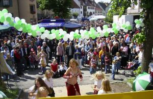 Der Bannewitzer Musikverein zum Straßenmusiksonntag 2006.